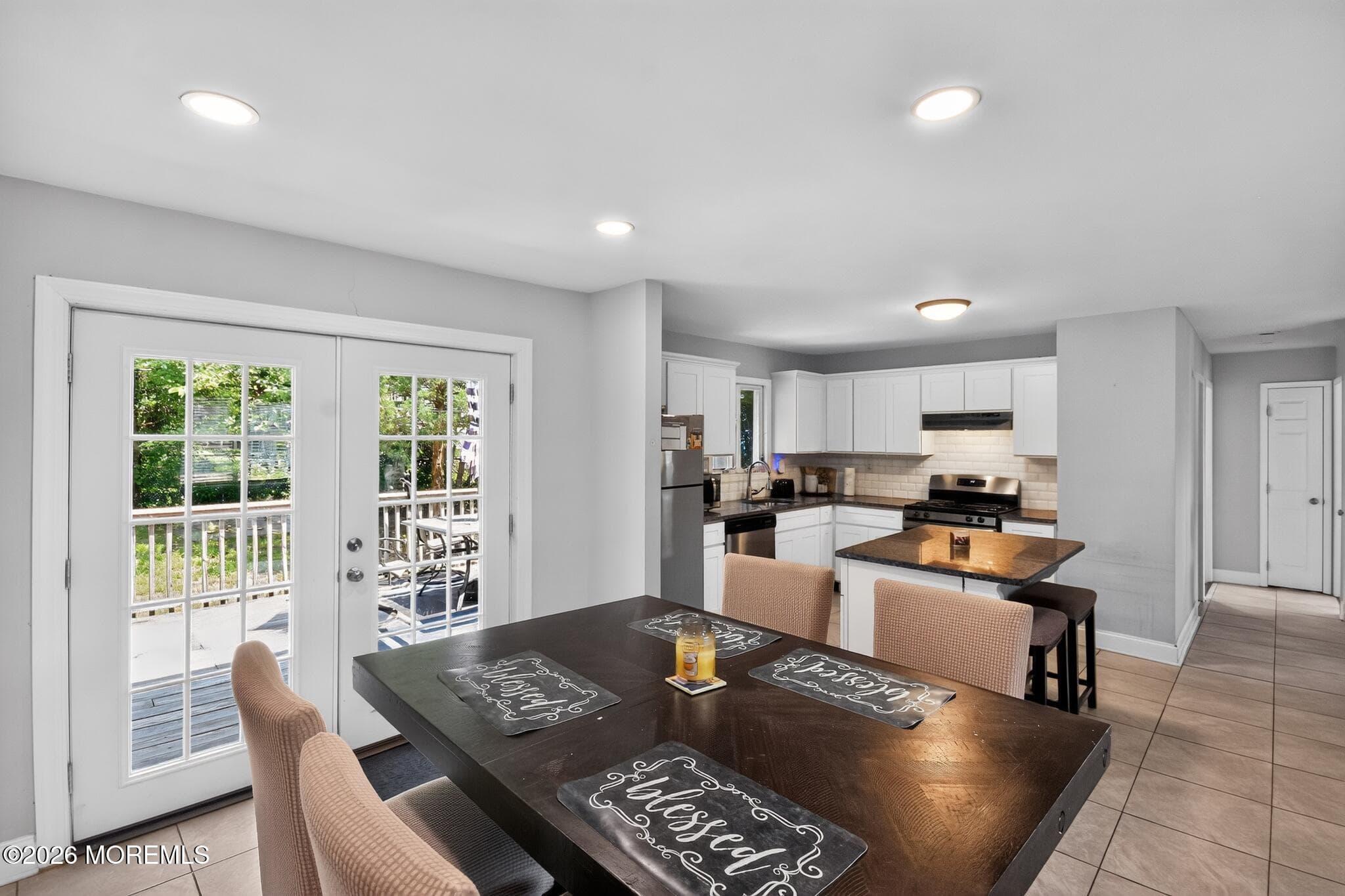 555 Brookside Drive, Toms River, NJ 08753