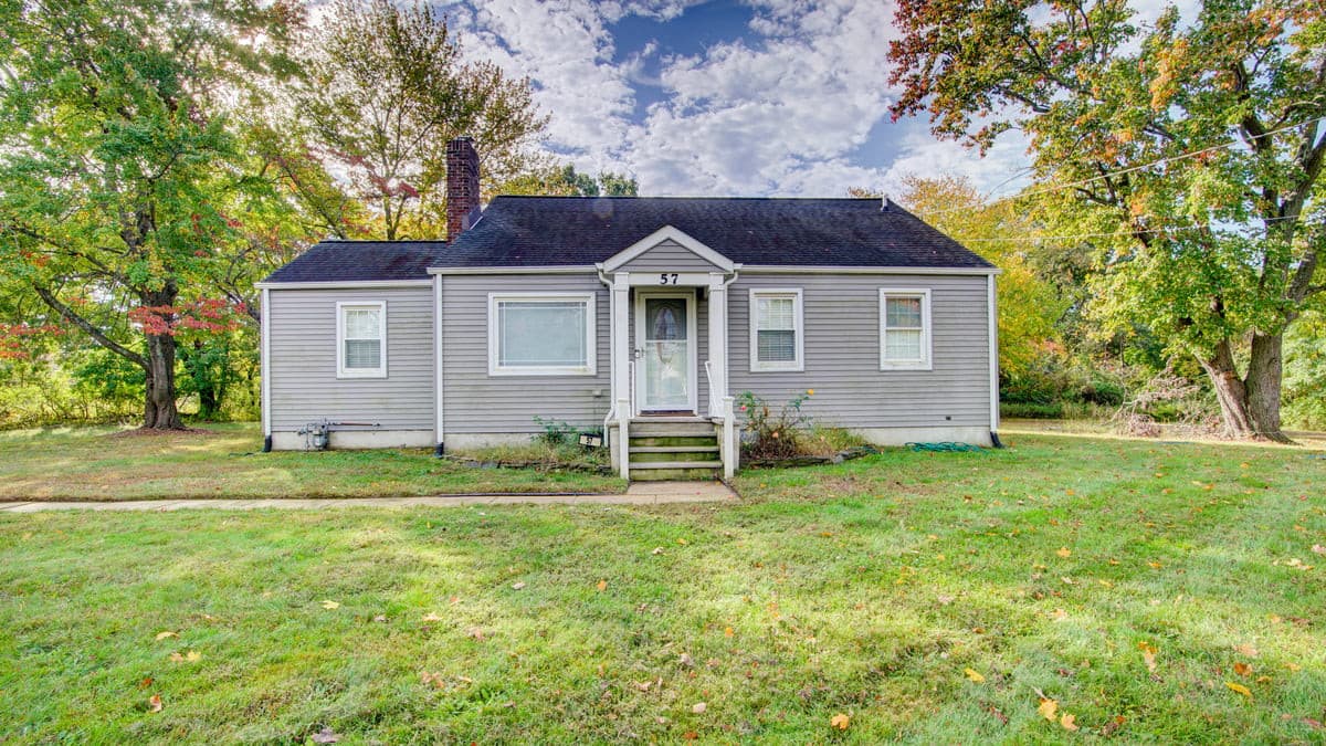 57 State Rte 33 Highway, Manalapan, NJ 07726