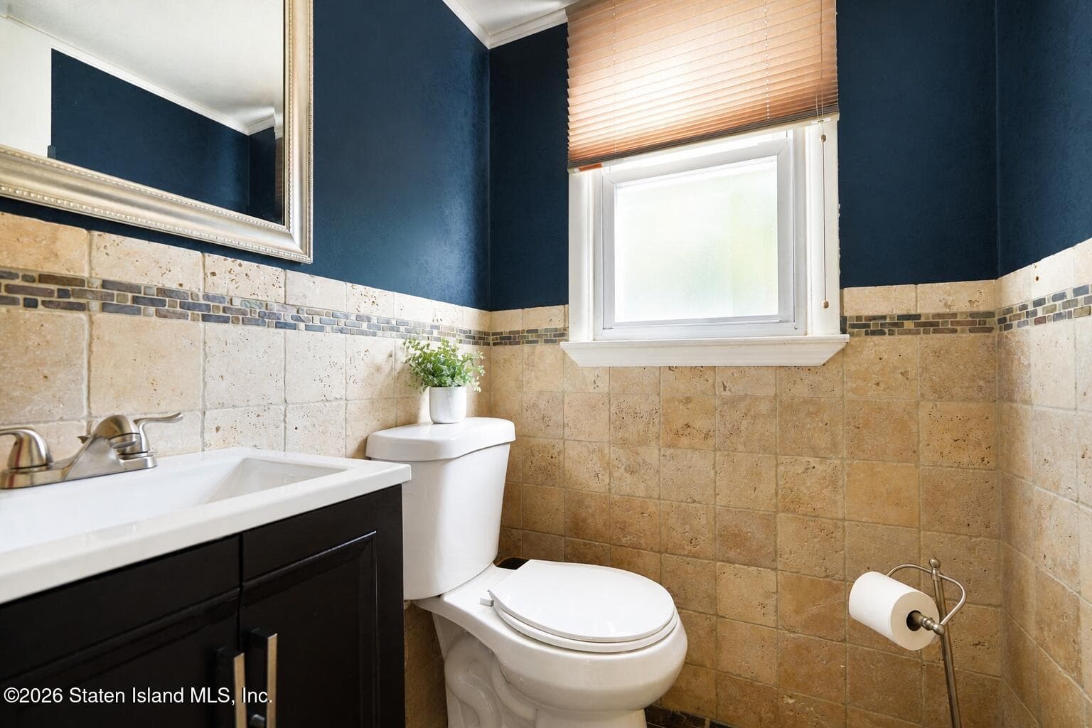 7 Teakwood Court, Staten Island, NY — photo 11