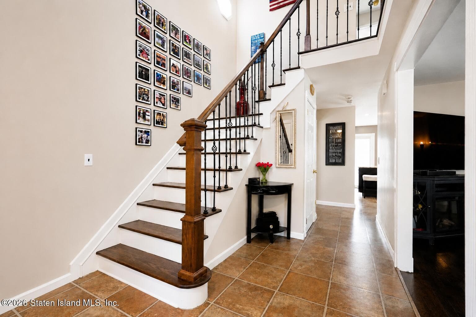 7 Teakwood Court, Staten Island, NY — photo 12