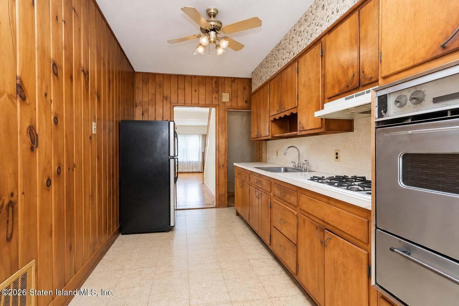 1960 W 9th Street, Brooklyn, NY — photo 6