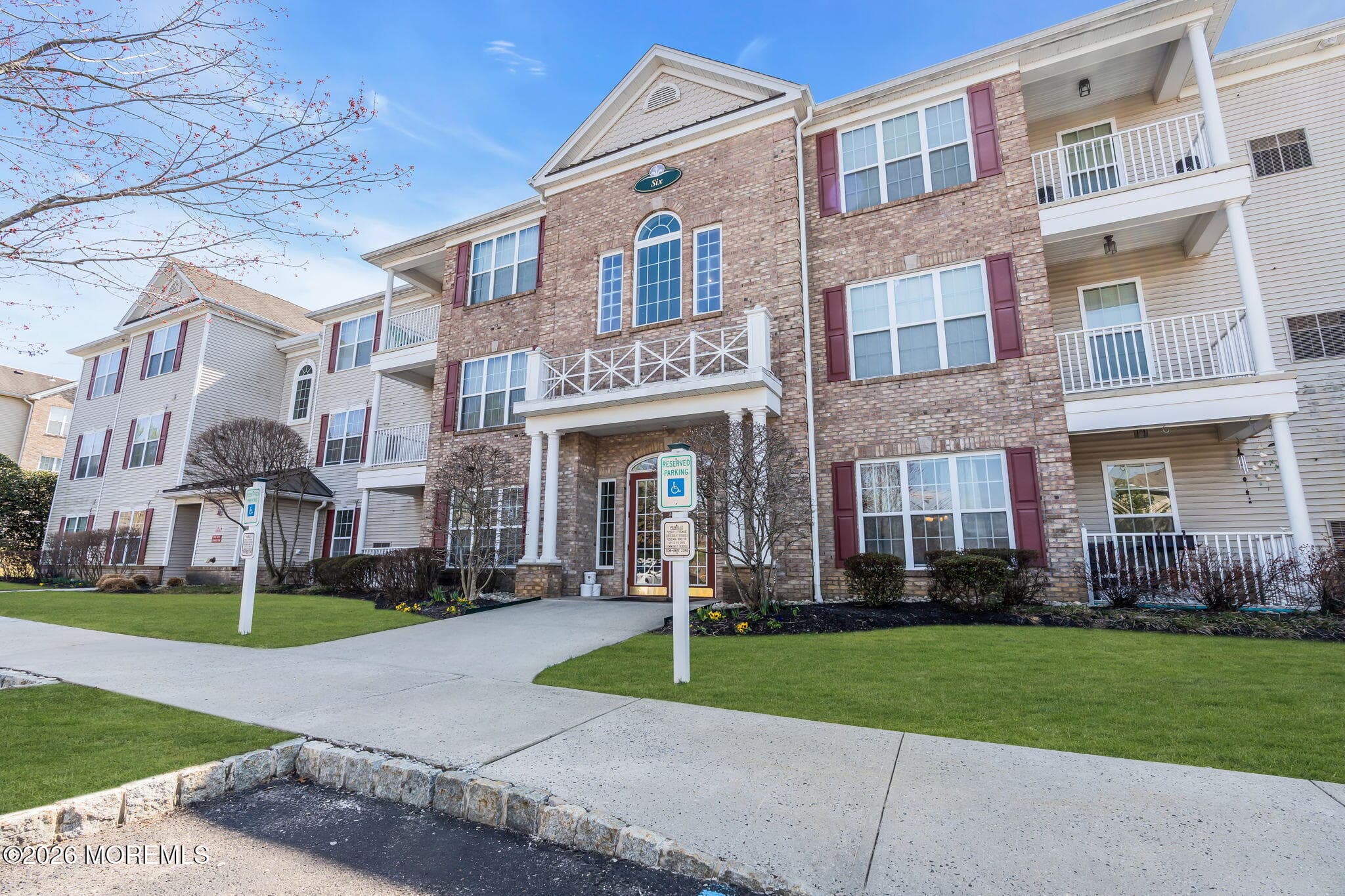 622 Sophee Lane, Lakewood, NJ 08701