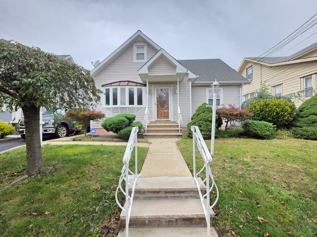 2013 Ingalls Avenue, Linden City, NJ 07036