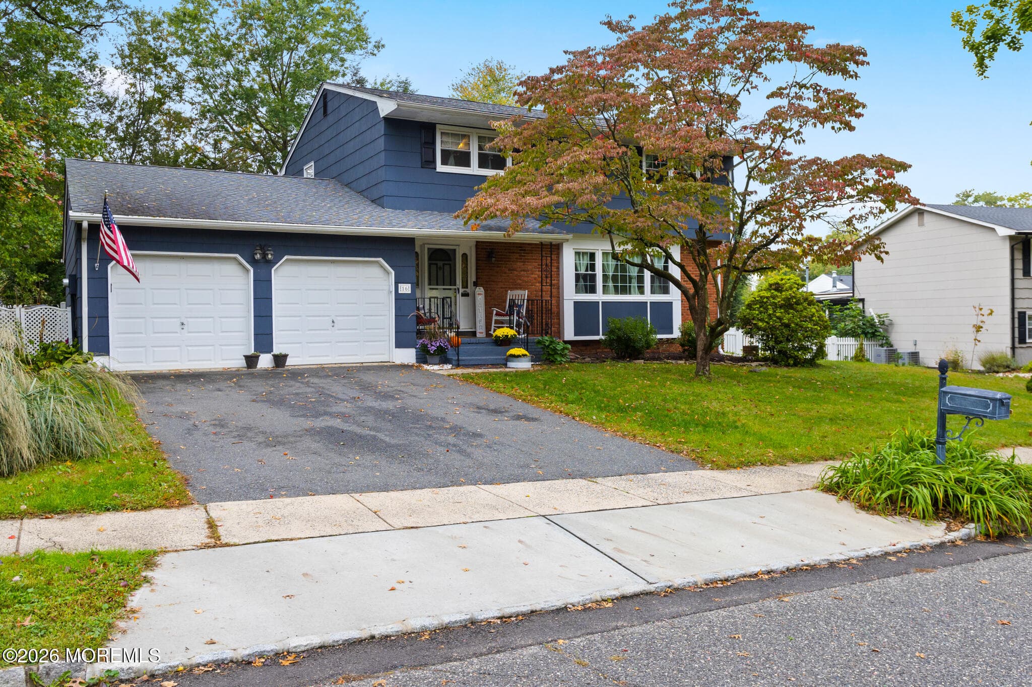 16 Twain Drive, Allentown, NJ 08501