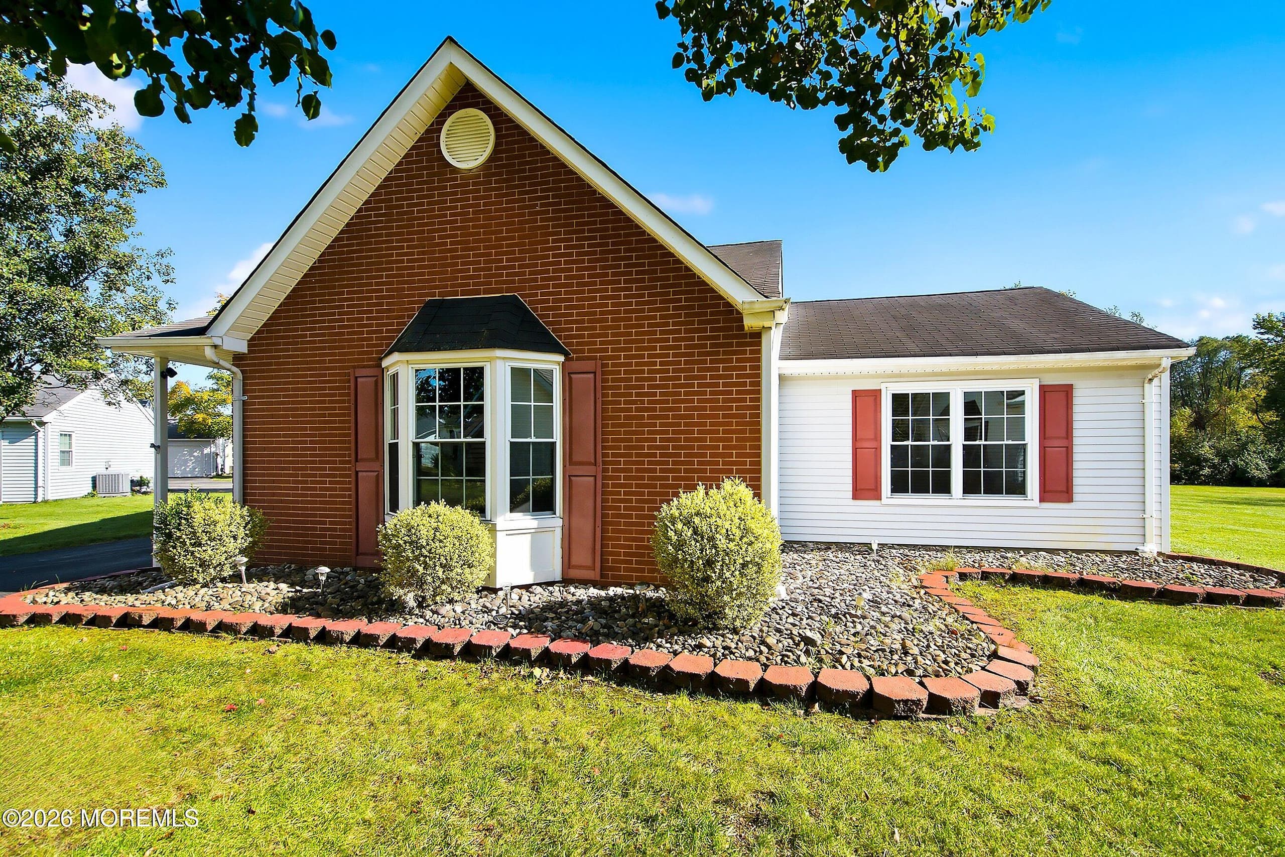16 Morden Close 1000, Freehold, NJ 07728