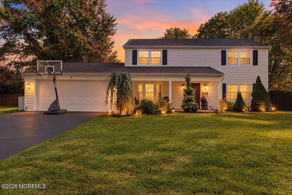 4 Cypress Court, Aberdeen, NJ 07747