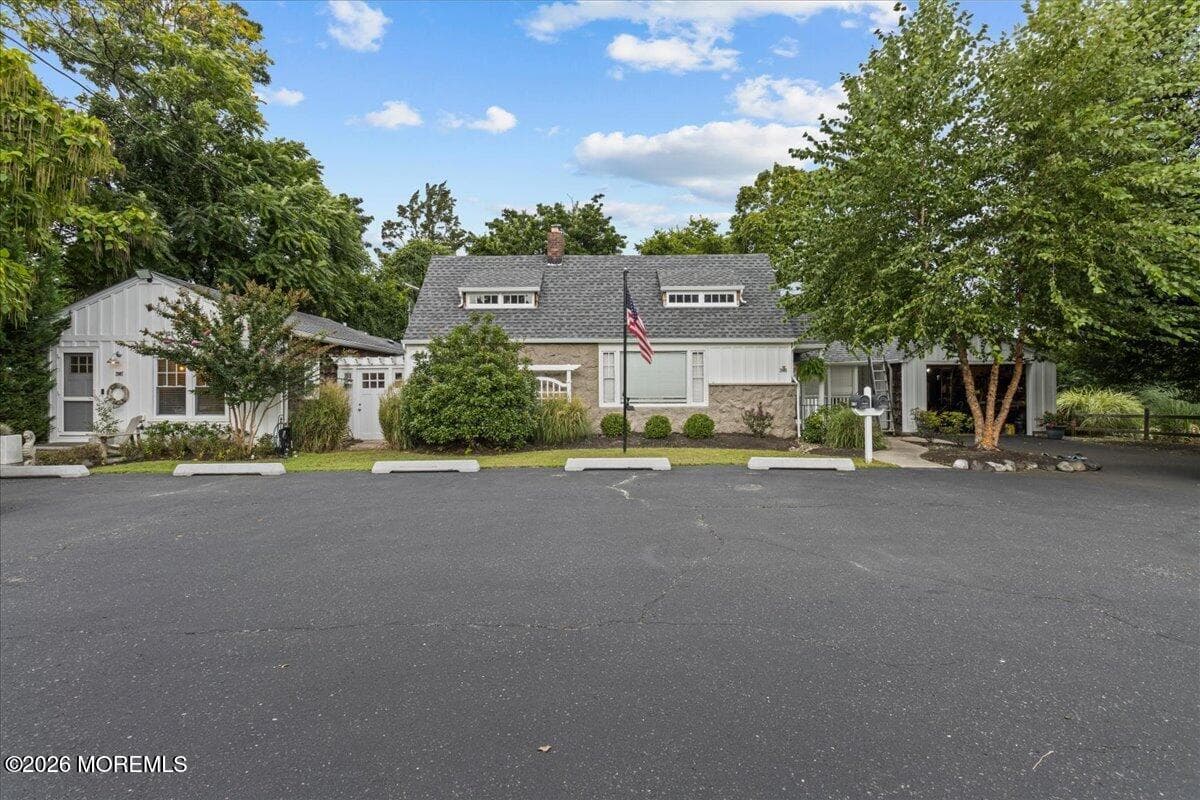 2005-02007 Veteran Memorial Drive, Point Pleasant Beach, NJ 08742