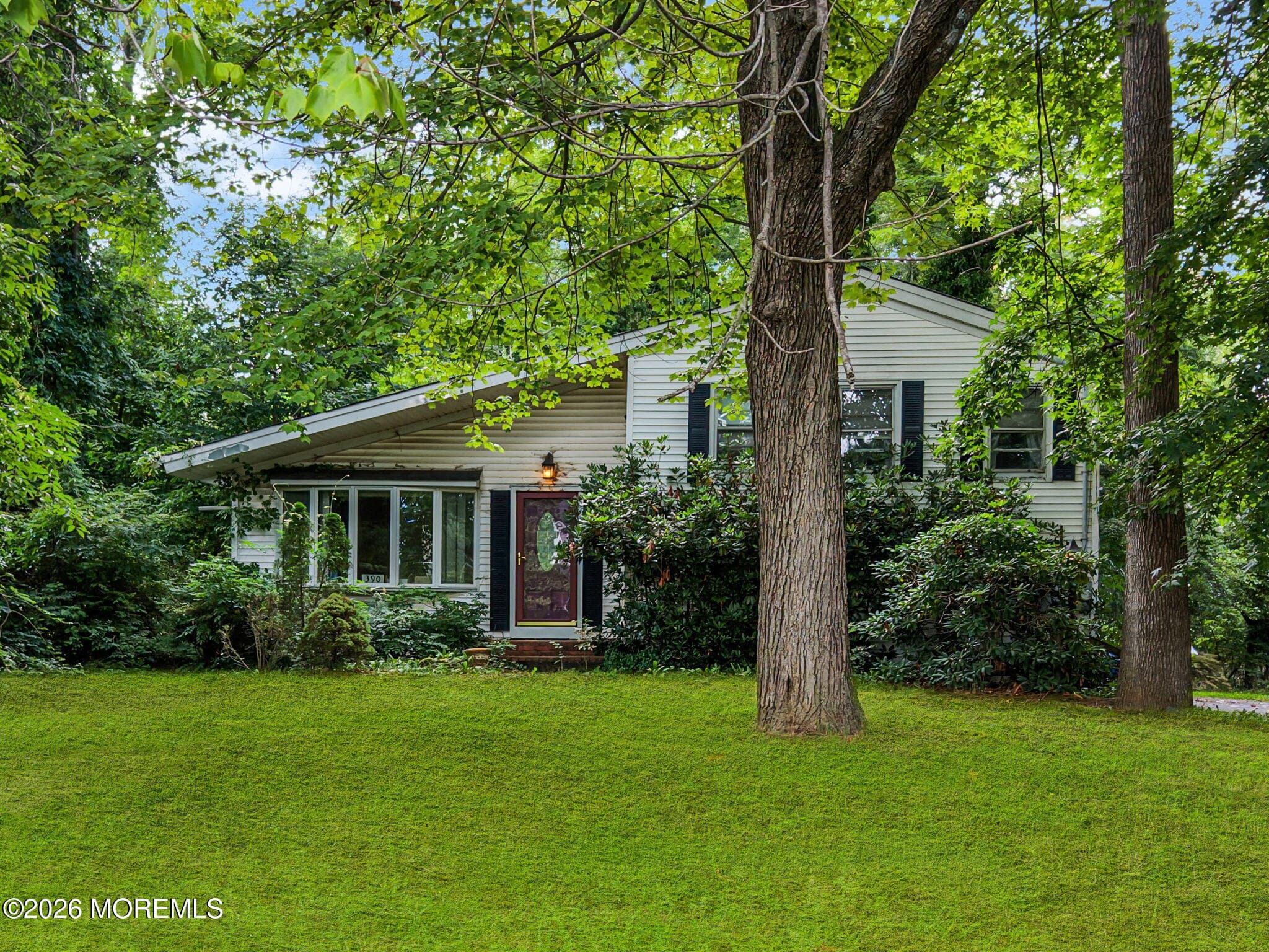 390 Church Street, Belford, NJ 07718