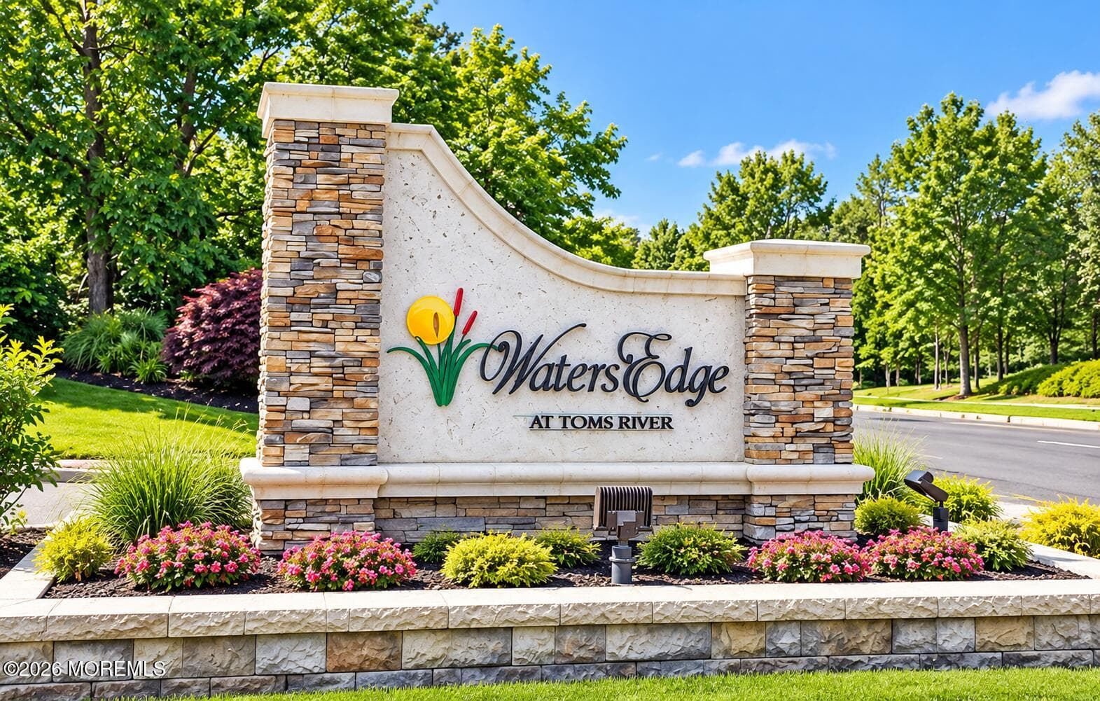 Waters Edge Totally Renovated 2 Bedroom, 2 Bath END UNIT CONDO MOVE IN READY