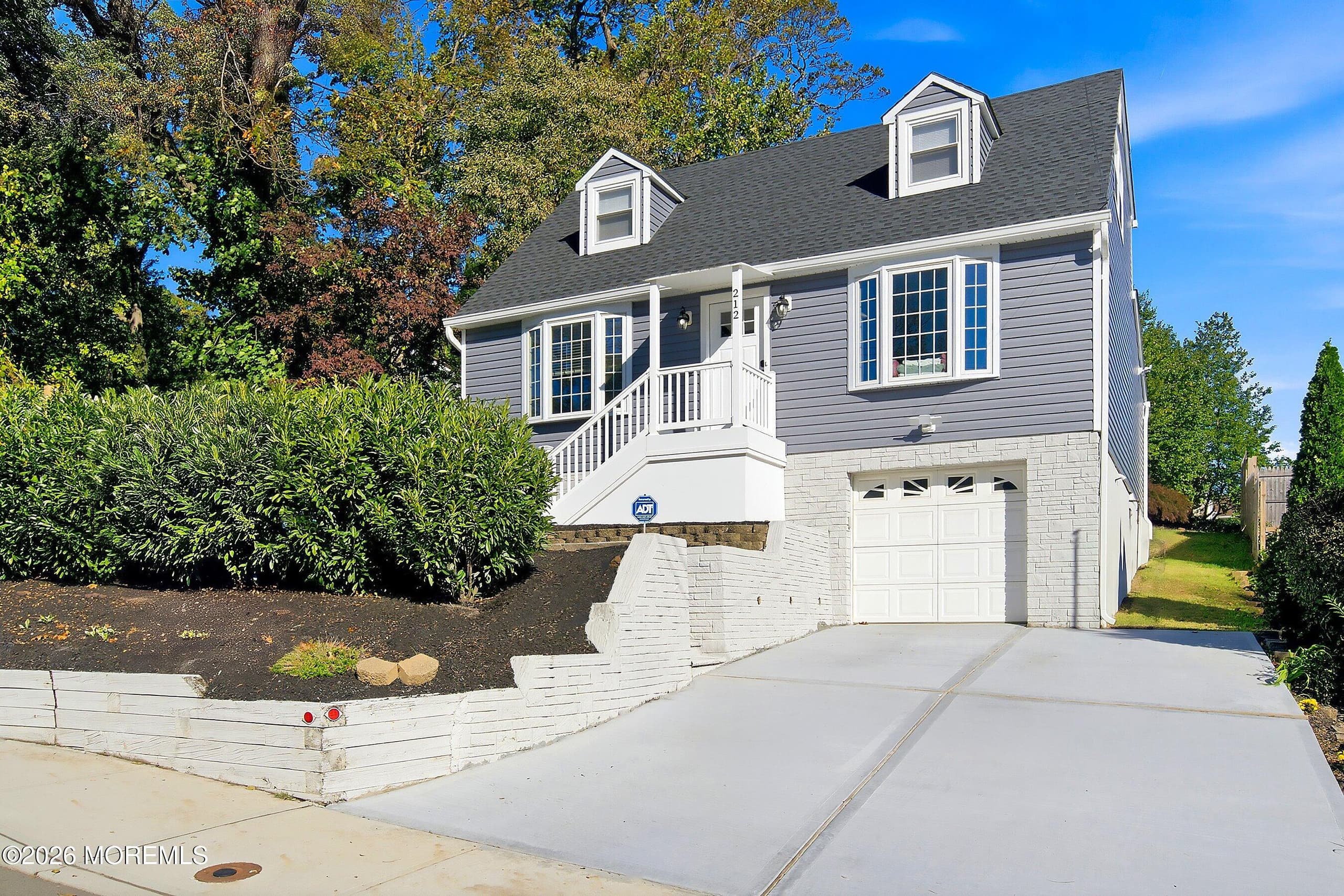 212 Linden Avenue, Highlands, NJ 07732