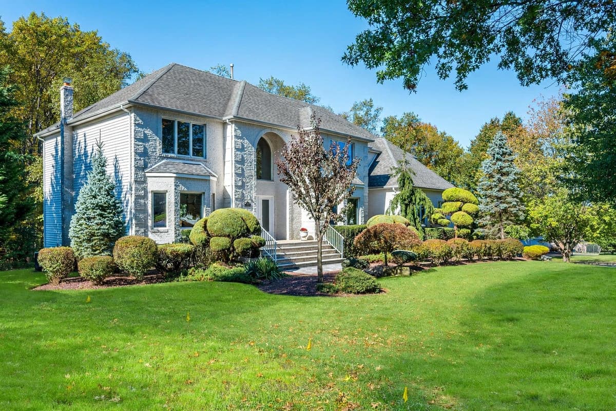 117 Rolling Hill Drive, Morganville, NJ 07751