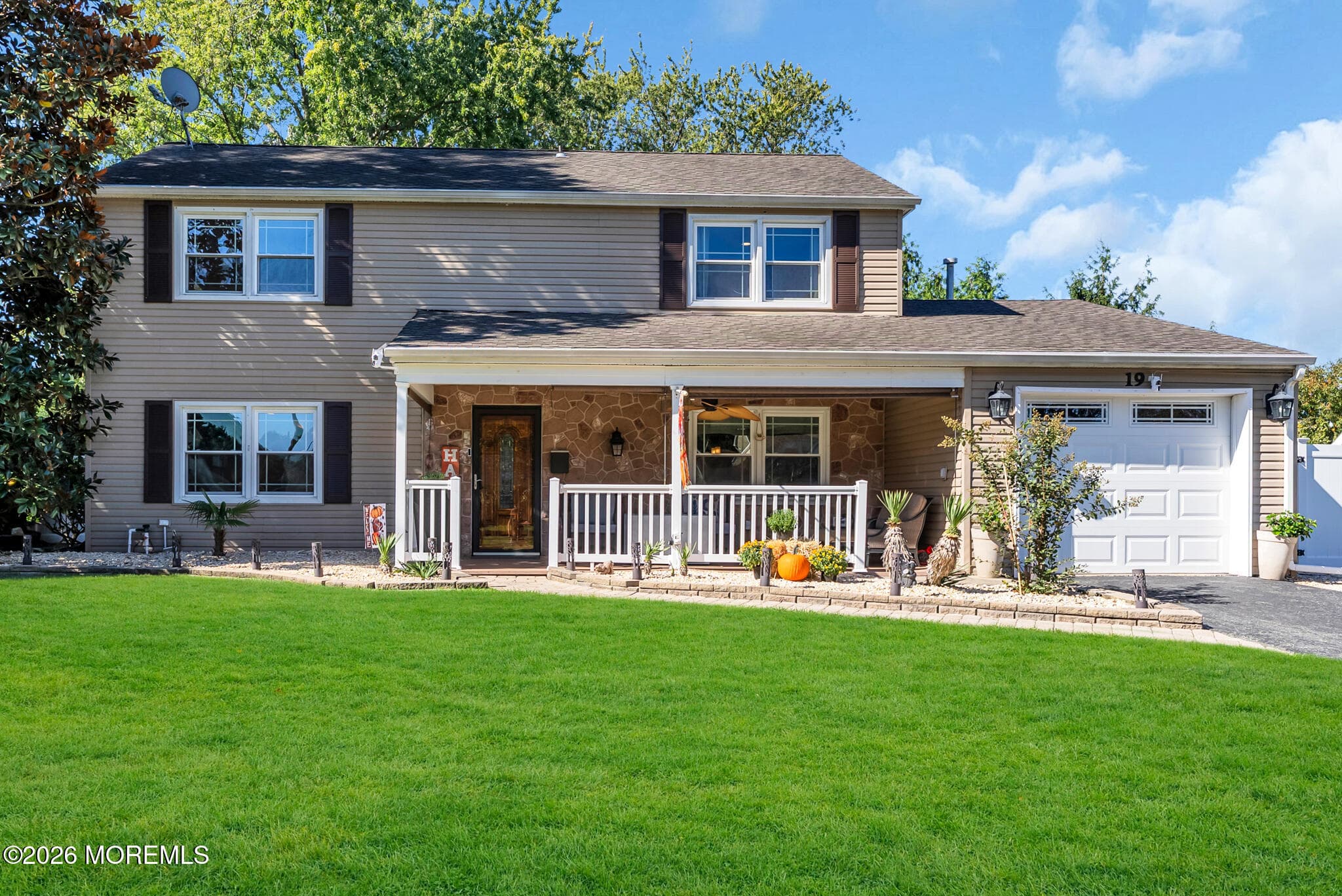 19 Ambler Lane, Aberdeen, NJ 07747
