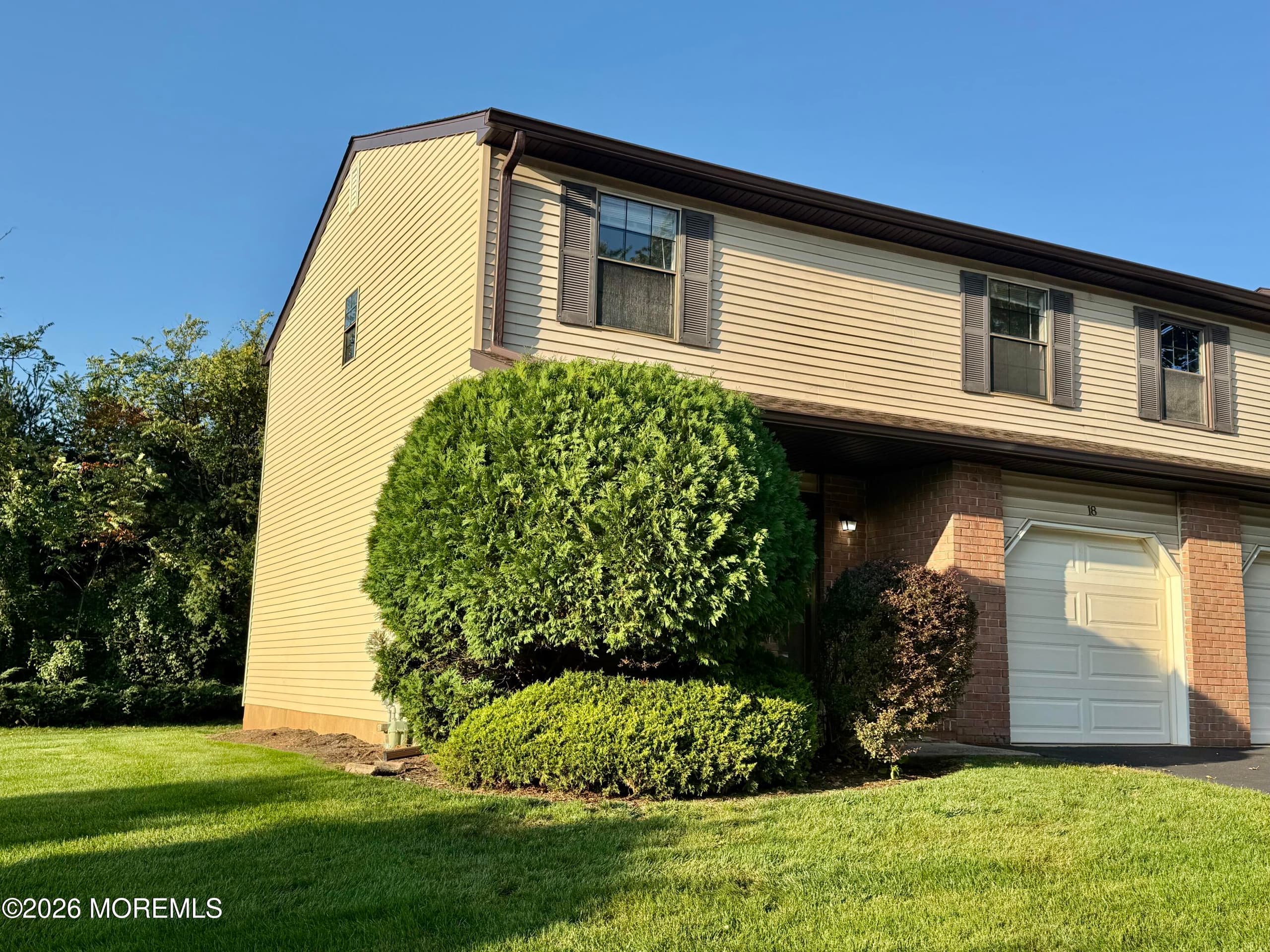 18 Dogwood Drive, Edison, NJ 08820